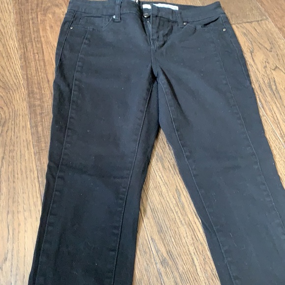 DKNY JEANS - Picture 2 of 7